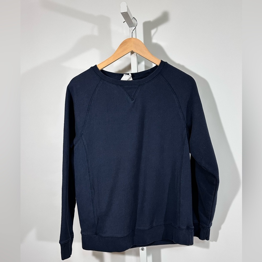 Champion Reverse Weave Navy Crewneck Sweatshirt – Classic Minimalist USA